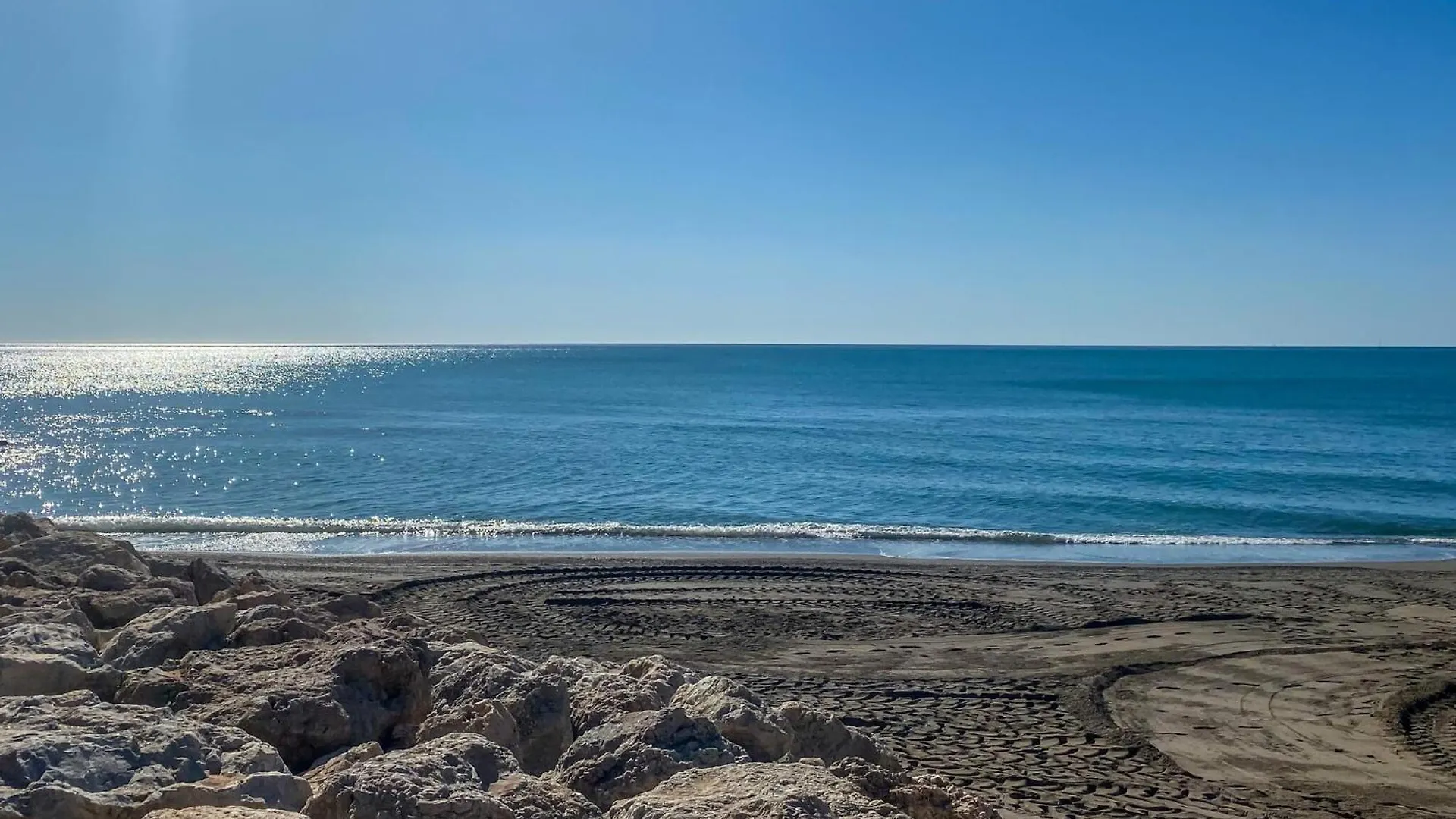 Seafront Apartment With Ocean Views Torremolinos